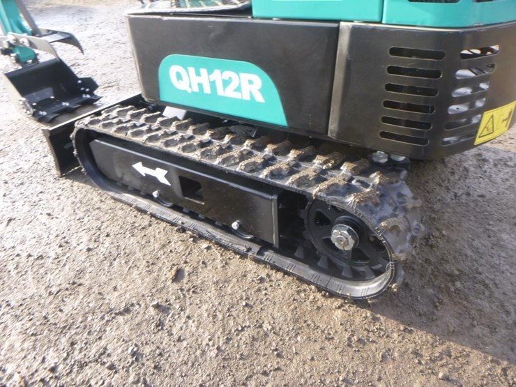 agt-qh12r-hydraulic-excavator-image-29