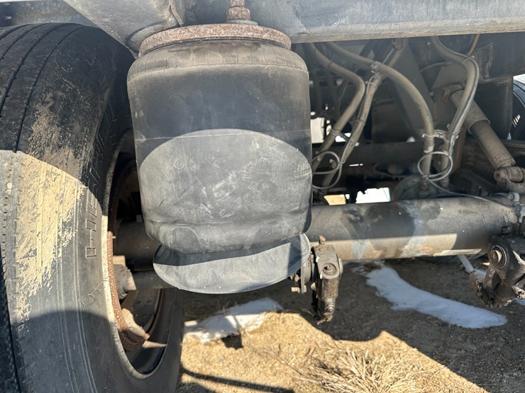 2016-timpte-hopper-bottom-image-11