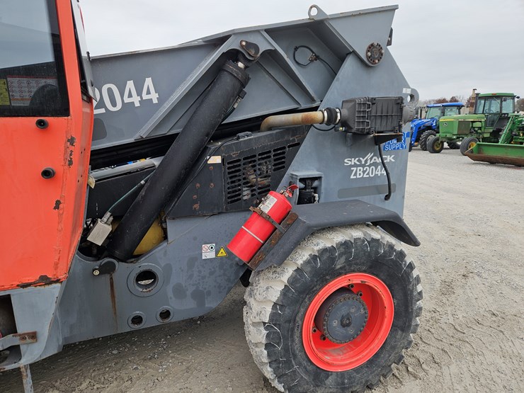 2014-skyjack-zb2044-image-12