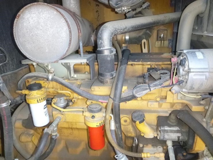 2005-deere-624j-image-31