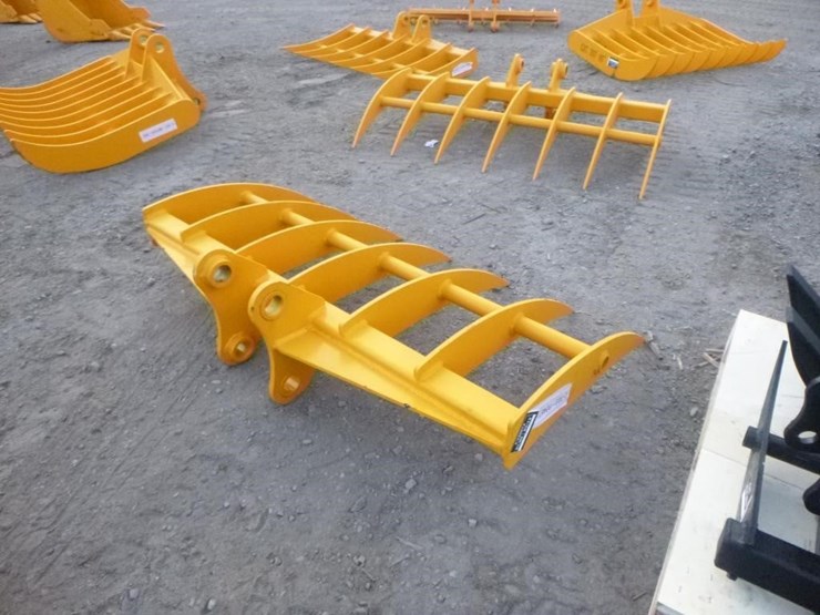 caterpillar-303-image-3