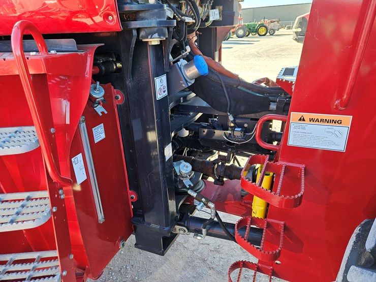 2013-case-ih-steiger-350-image-15