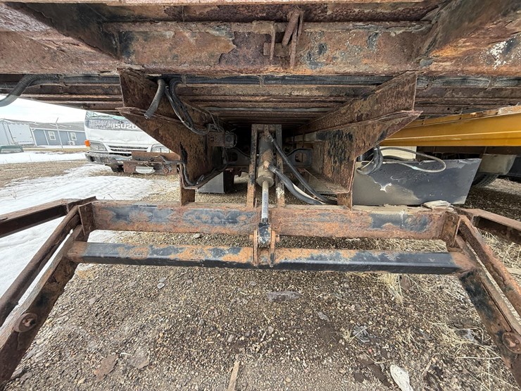 1998-international-4700-image-23