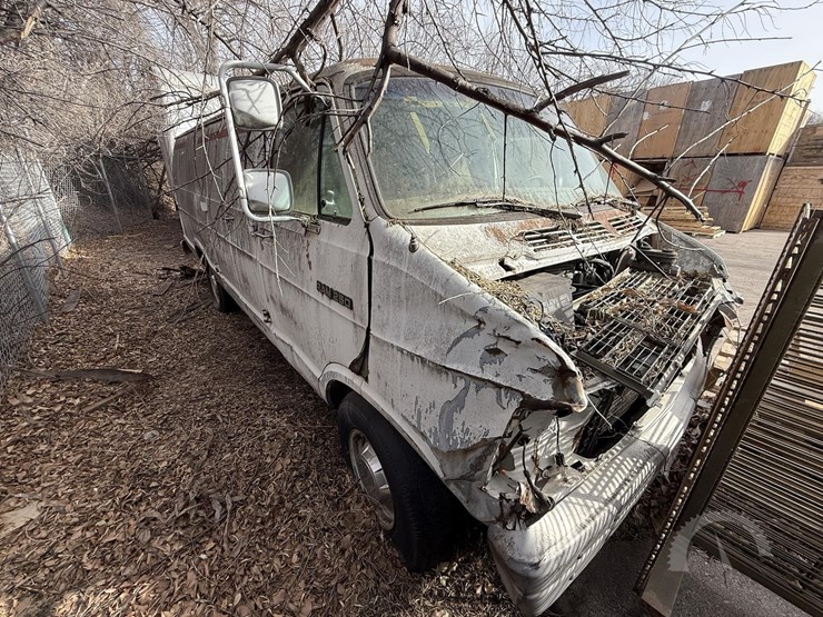 1992-dodge-ram-2500-image-8