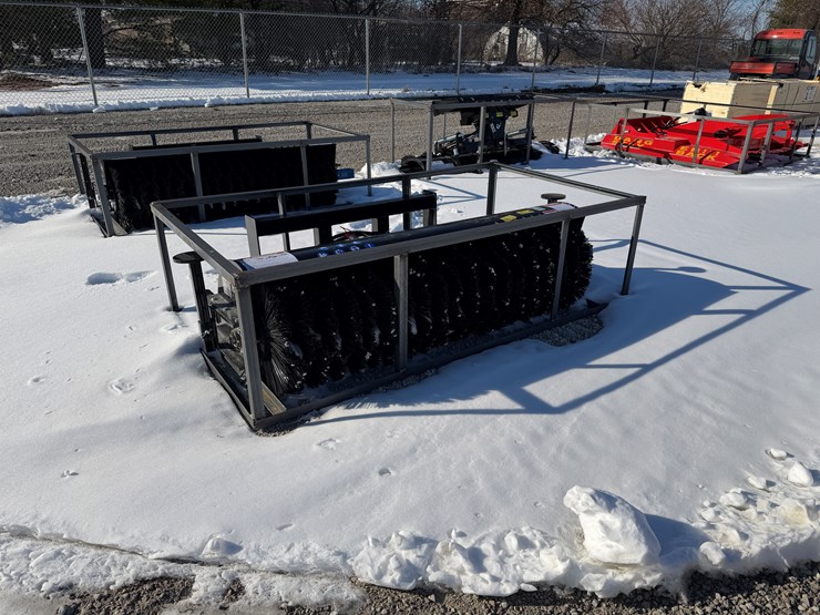 #210543-•-mower-king-ssab72-angle-broom-image-1