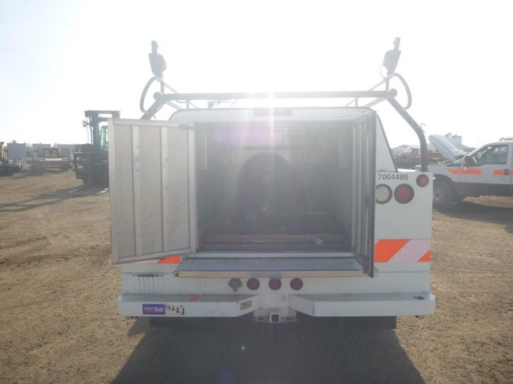 2008-gmc-3500-image-6