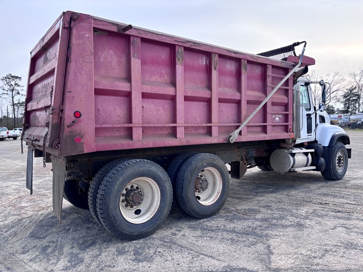 #32756-•-2007-mack-cv713-dump-truck-image-3