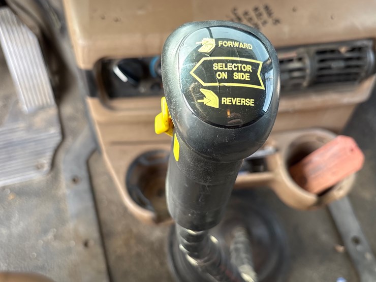 #31986-•-2007-mack-cv713-dump-truck-image-12