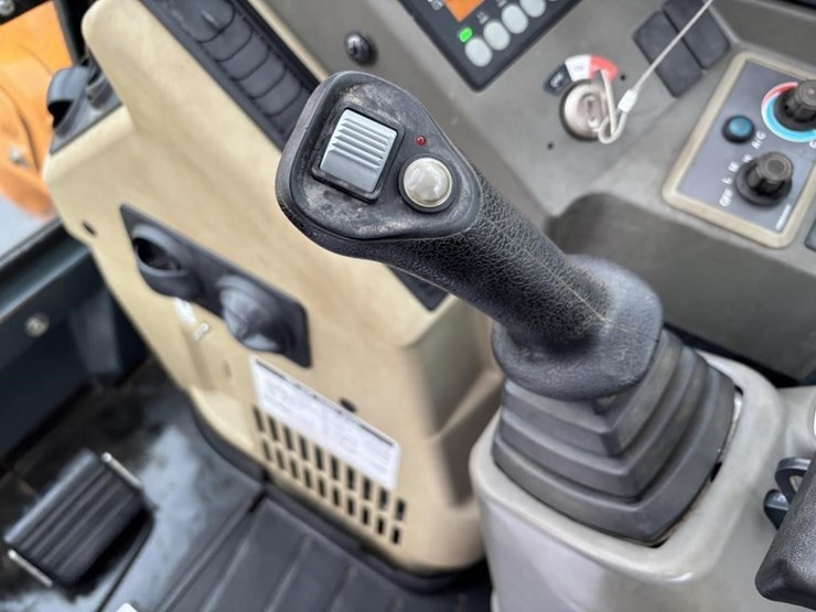 2016-mustang-800z-image-31