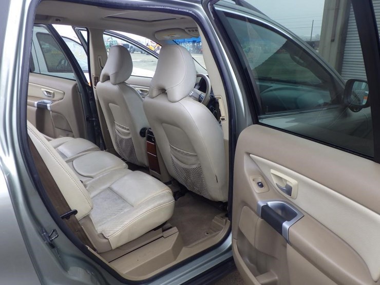 2008-volvo-xc90-image-8