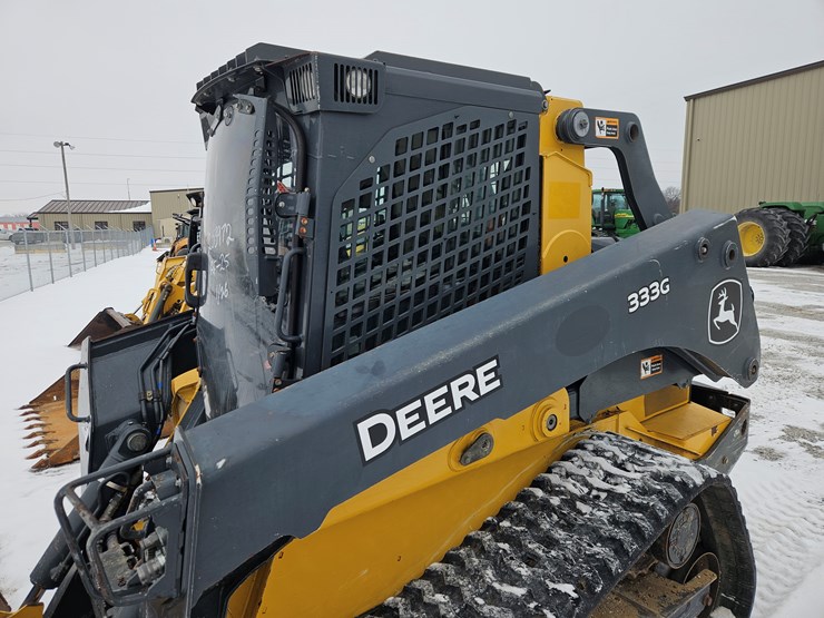 2020-deere-333g-image-13
