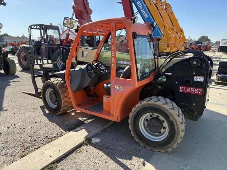 2015-jlg-g5-18a-image-4