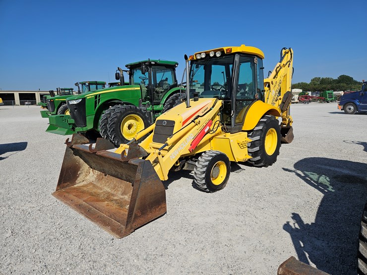 2005-new-holland-lb75b-image-1