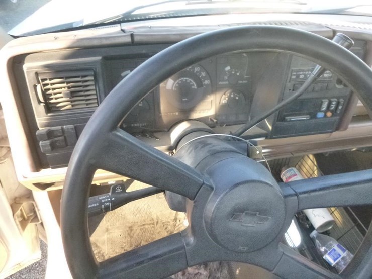 1988-chevrolet-1500-image-9