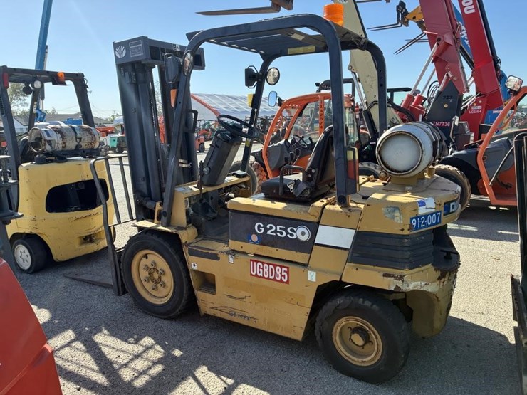 daewood-g25s-2-forklift-image-4