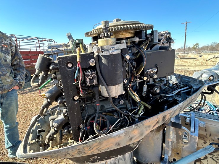 #37821-•-xpress-16'-flat-bottom-fishing-boat-w/-trailer-image-18