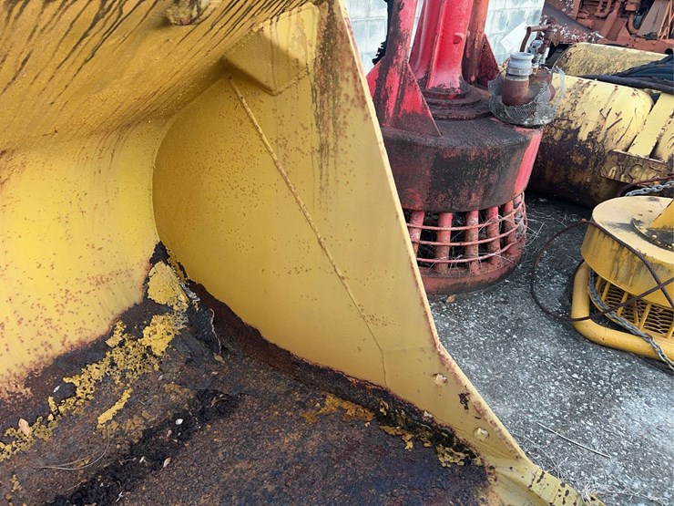 51”-bucket-image-8