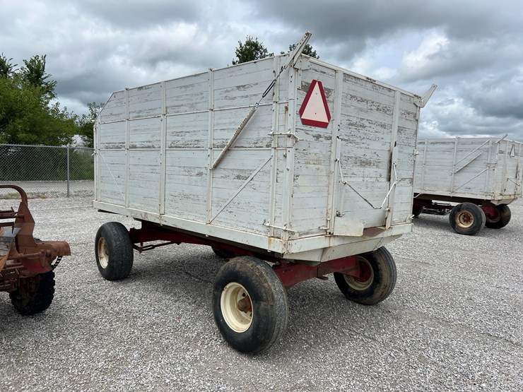 #204564-•-westendorf-gravity-wagon-image-2