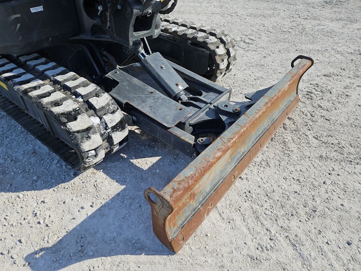 2024-develon-dx42-7-image-22