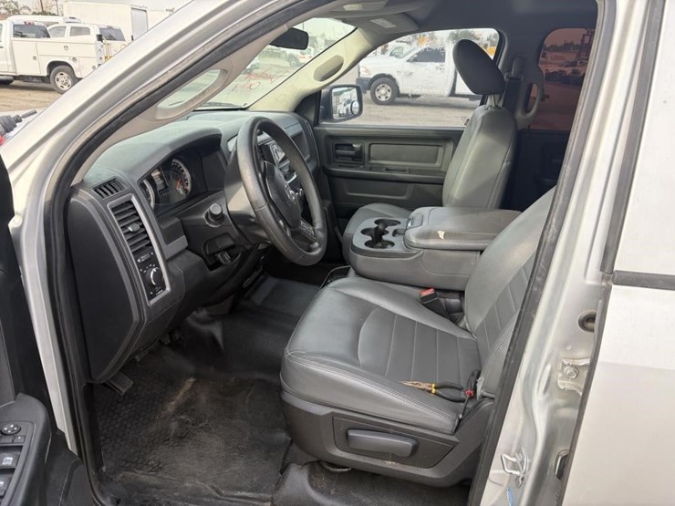 2017-dodge-ram-1500-image-9