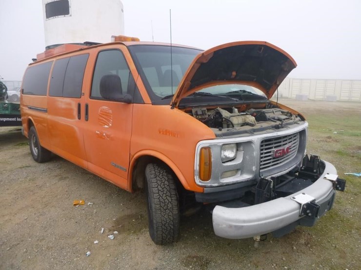 2000-gmc-3500-image-2