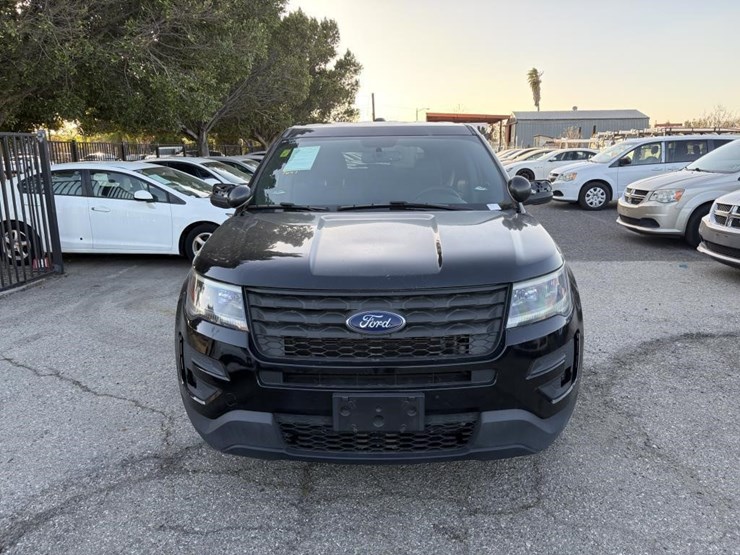 2018-ford-explorer-image-5