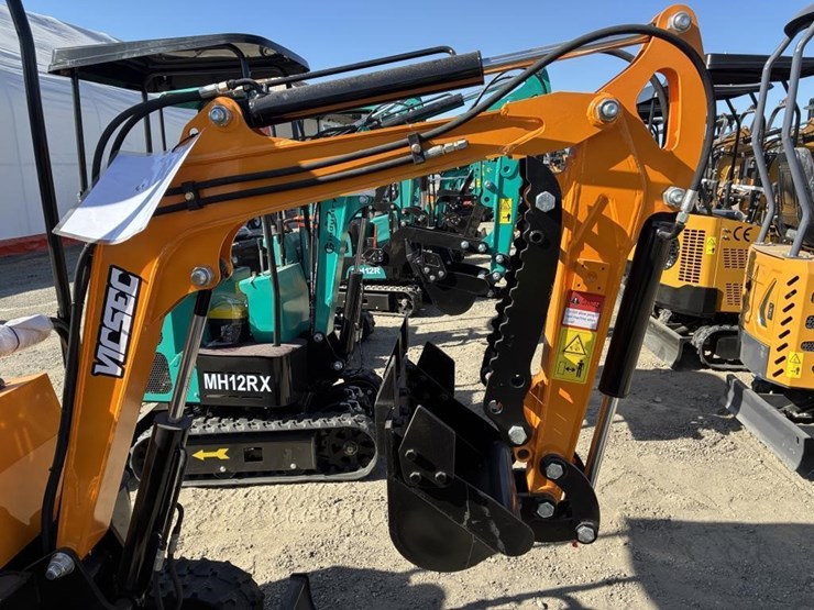 2025-vicsec-vc13-hydraulic-excavator-image-6