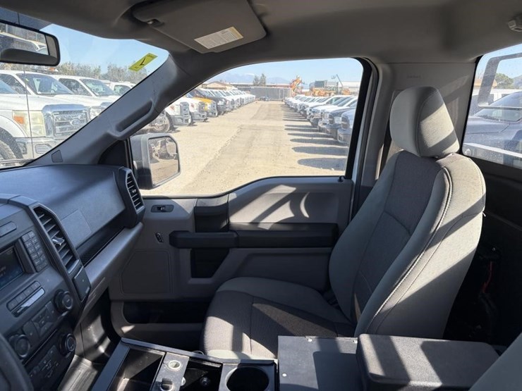 2015-ford-f150-image-15