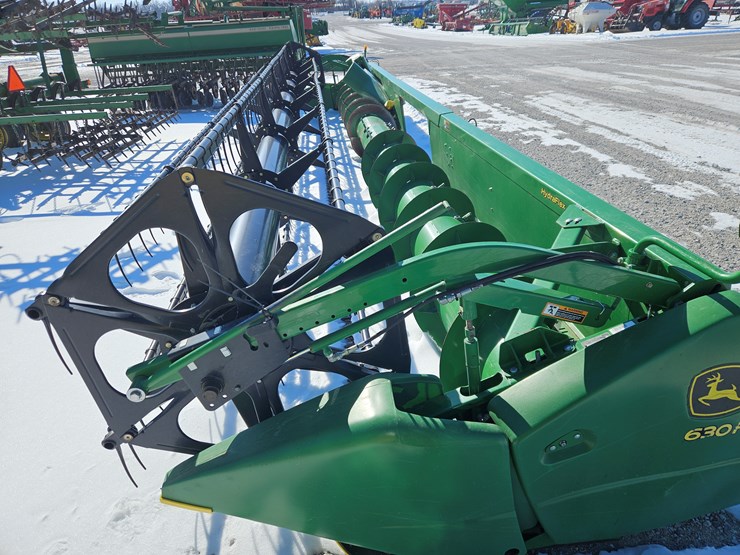 2014-john-deere-630f-image-11