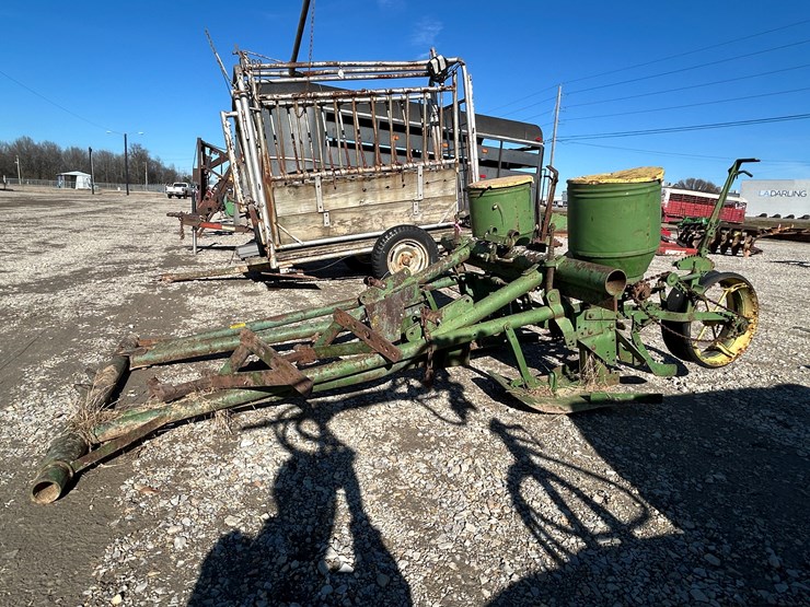 38029-john-deere-2-image-3