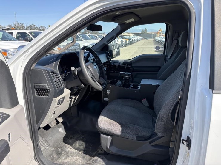 2015-ford-f150-image-8