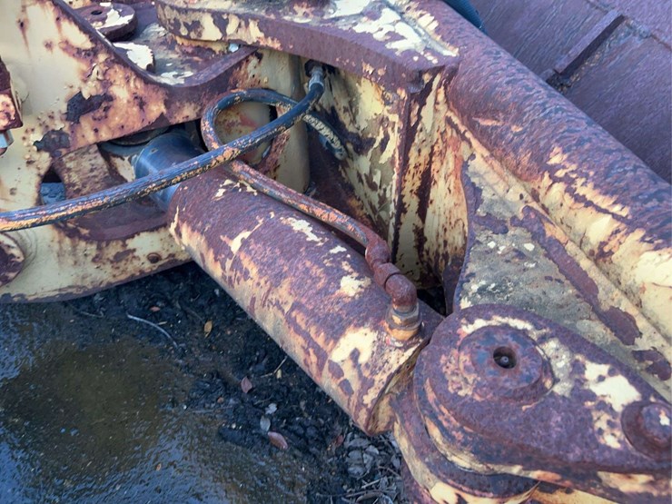 71”-hydraulic-bucket-image-15