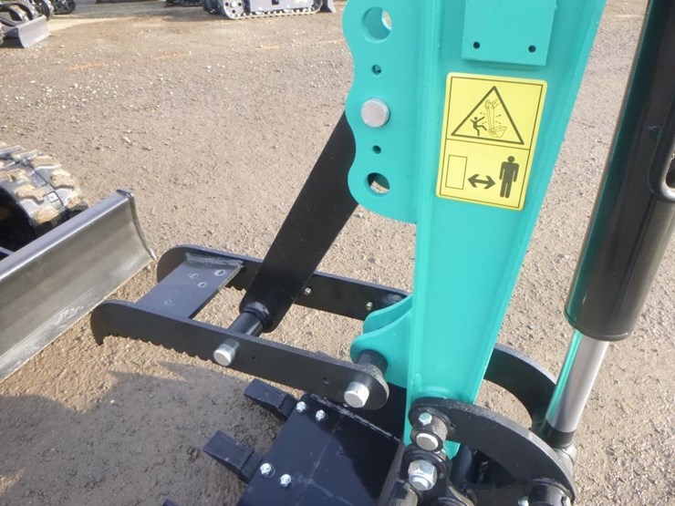 agt-qh12r-hydraulic-excavator-image-12