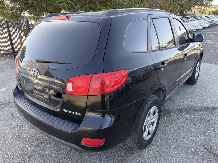 2009-hyundai-santa-fe-gls-image-3