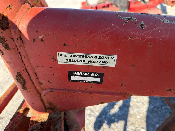 #210494-•-kuhn-pz-h360-tedder-image-4