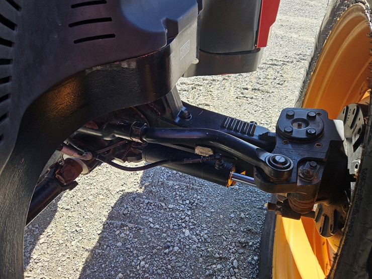 2013-versatile-260-image-20