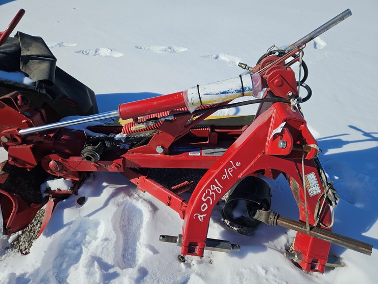 2018-new-holland-h6750-image-7