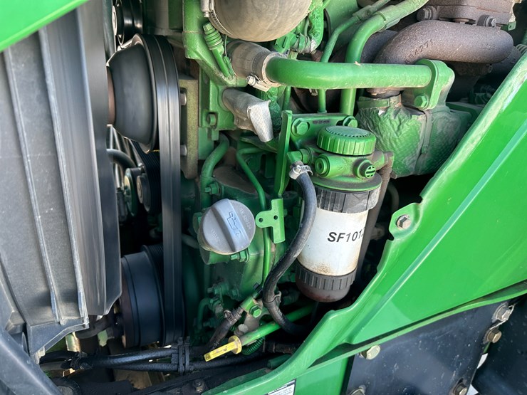 2014-john-deere-6105m-image-50