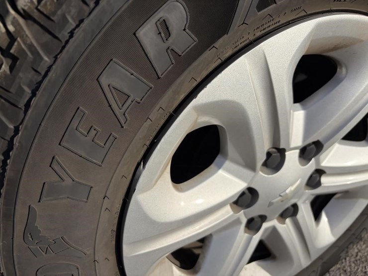 2017-chevrolet-traverse-image-34