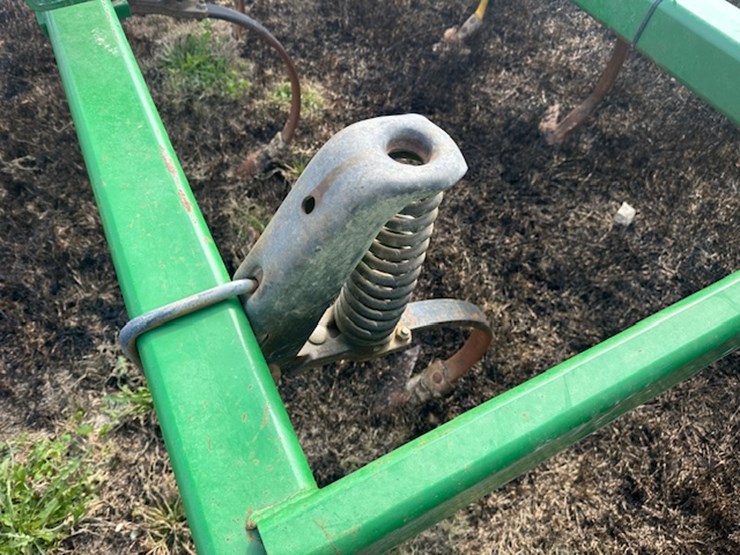 john-deere-2210-image-13