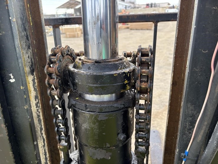 clark-c500-40-forklift-image-14