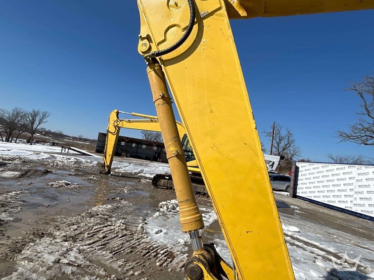 2013-komatsu-pc200-image-26