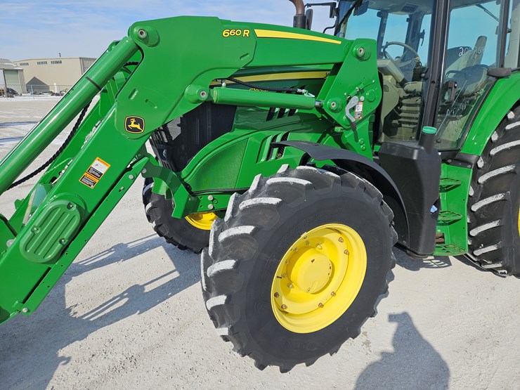 2020-john-deere-6145m-image-7