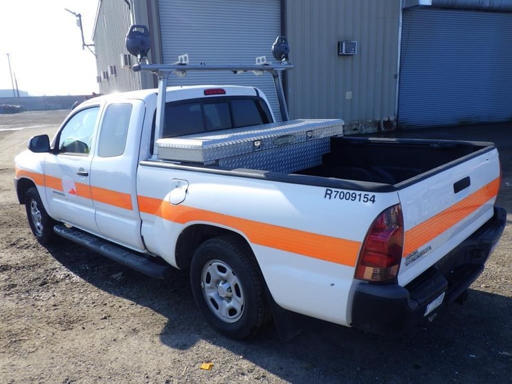 2013-toyota-tacoma-image-4