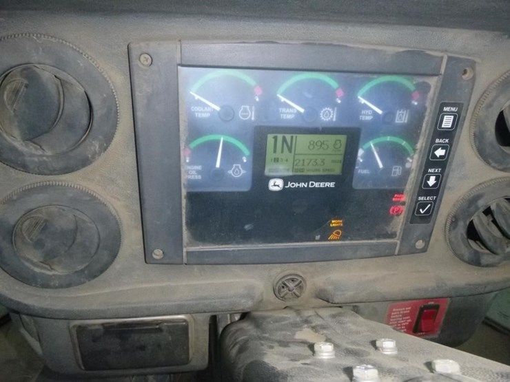 2005-deere-624j-image-10