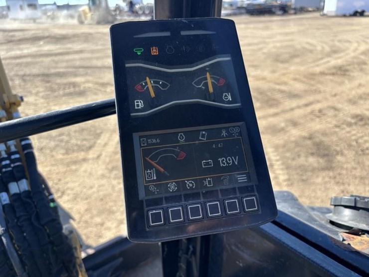 2022-caterpillar-303.5-image-37