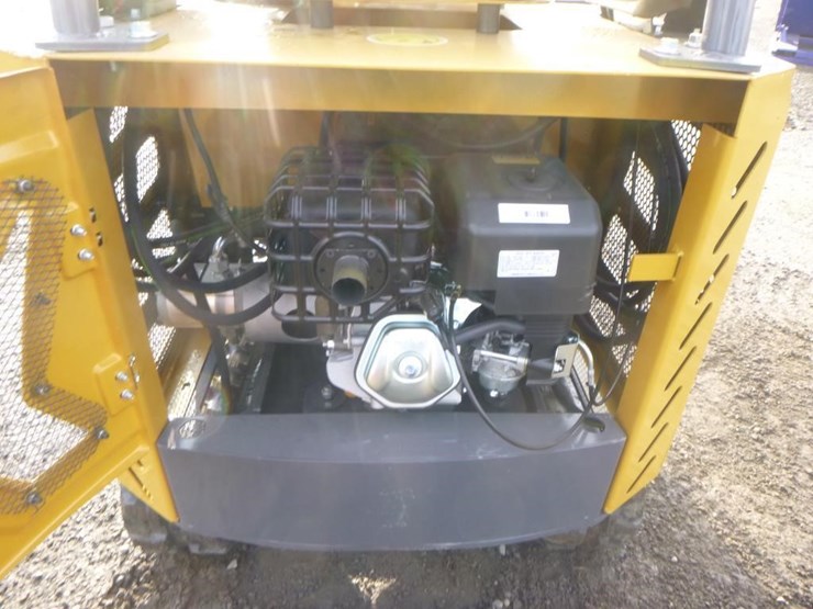 agt-mx12rx-hydraulic-excavator-image-24