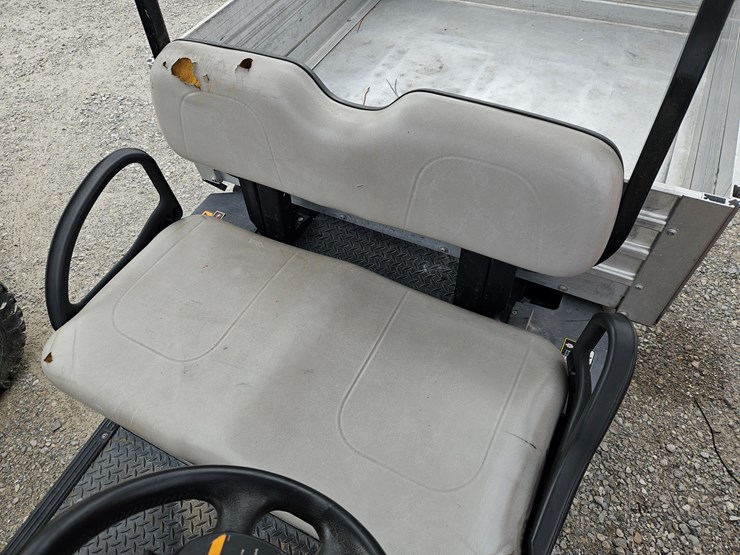 #205184-•-cushman-hauler-1200-golf-cart-image-6