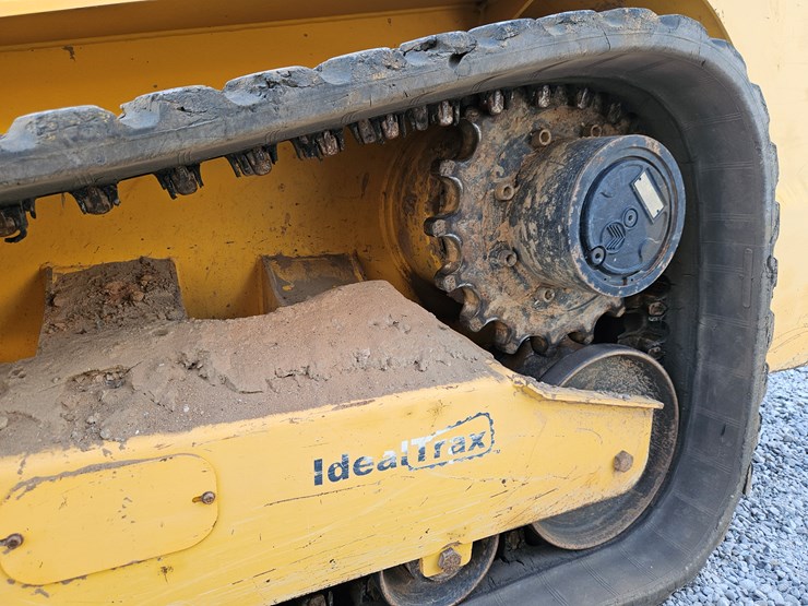 2017-gehl-rt175-image-19