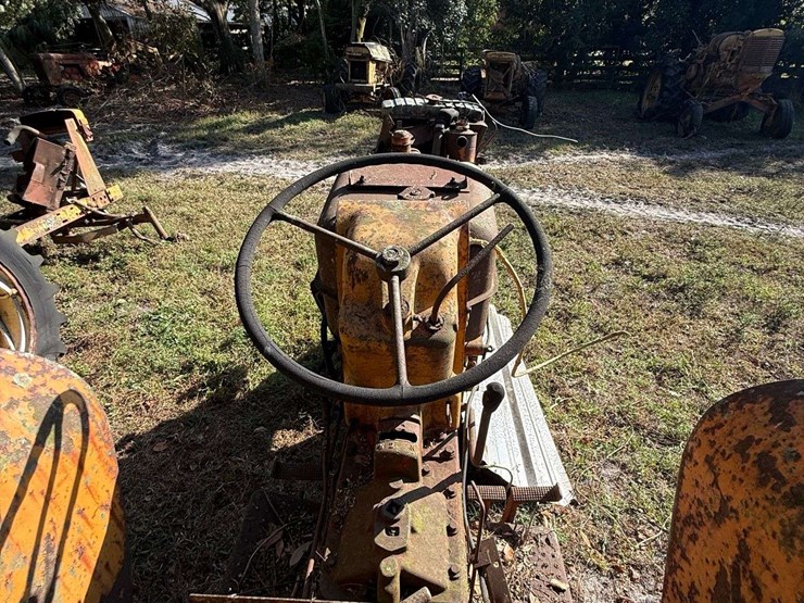 minneapolis-moline-445-image-7